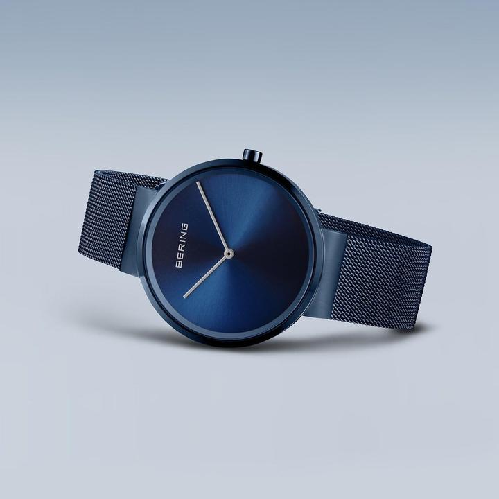 Actual product image Bering Classic (Analogue wristwatch, 39 mm)