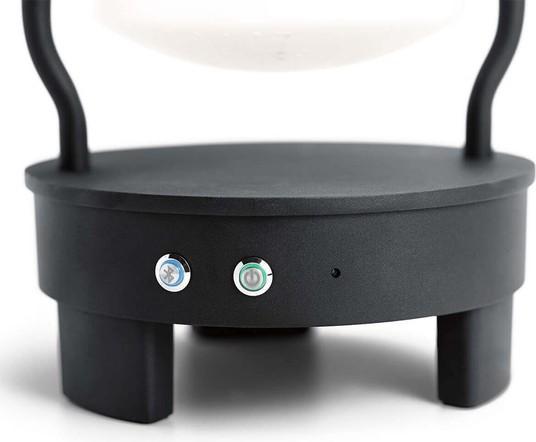 Immagine prodotto Elstead Lighting Lyndon LED lampada da terra per esterni 48cm Altoparlante Bluetooth Strutturato nero IP44 (250 lm, IP44)