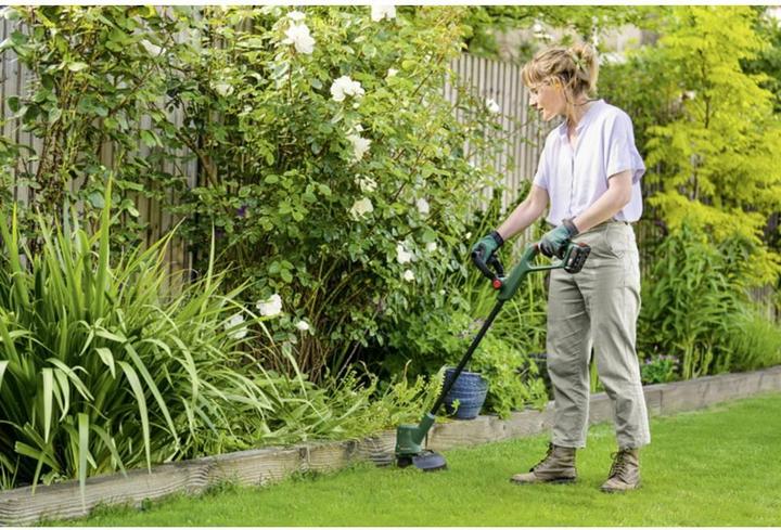 Actual product image Bosch Hausgeräte akku graestrimmer EasyGrassCut 18V-230 solo u/batteri & lader (Trim line)