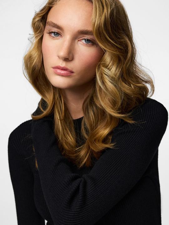 Actual product image Pieces Pcmira New Ls O-Neck Knit Noos Bc (M)