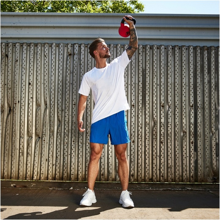 Actual product image Gorilla Sports Kettlebell (1 x 12 kg)