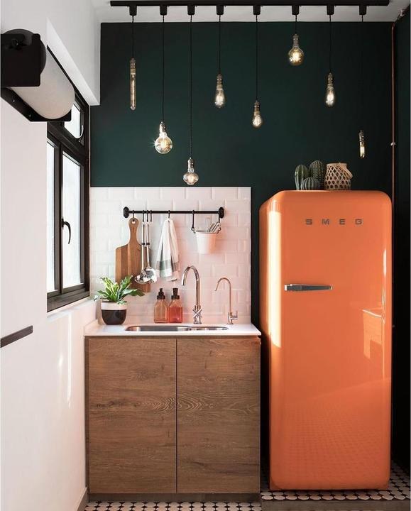 Image du produit Smeg FAB28ROR6 Kühlschrank Rechtsanschlag Orange 50's Style, 2025 Modell, EEK: C (270 l)