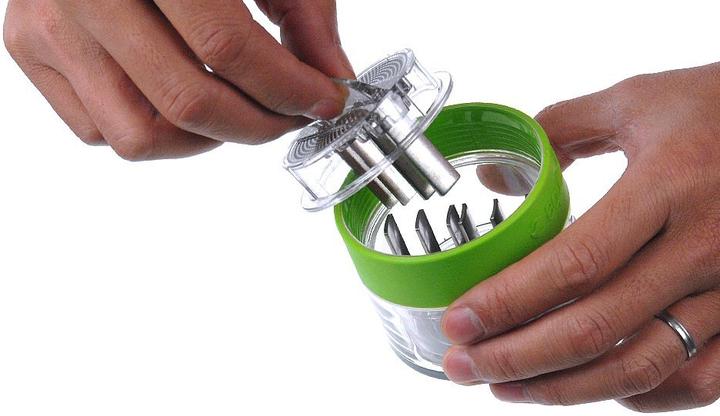 Actual product image Zing Anything Aqua Zinger (0.59 l)