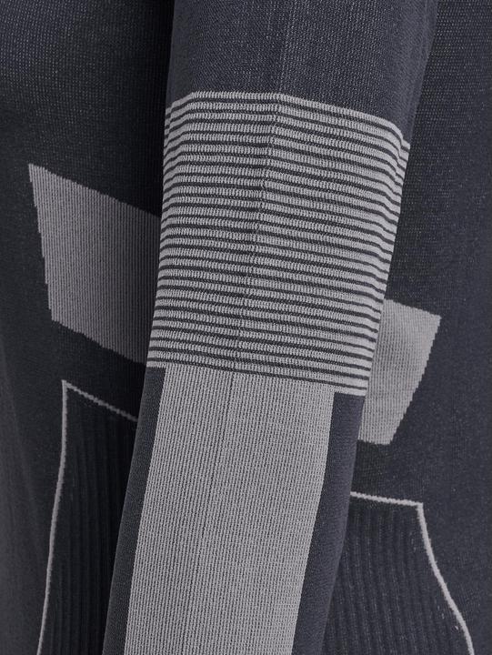 Actual product image hummel hmlSEAMLESS TEE LS (S)
