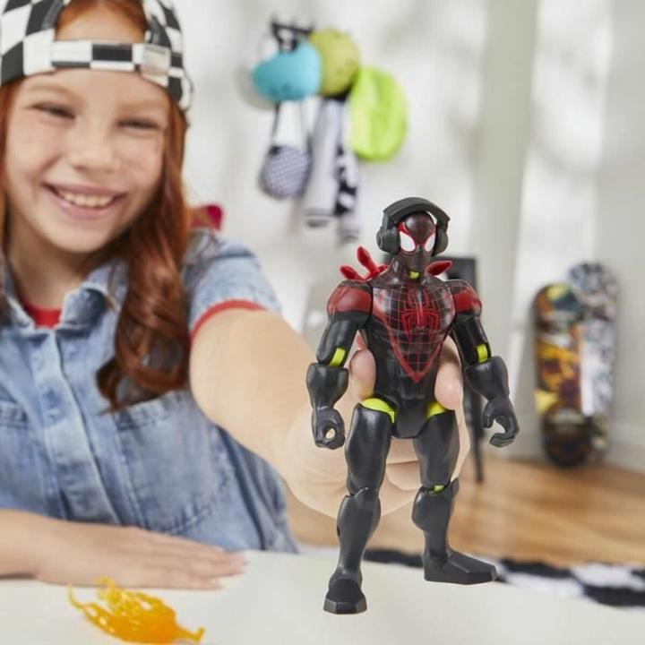 Actual product image Hasbro Mixmashers Spiderman Basic