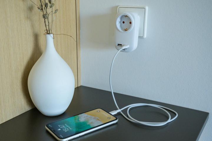 Image du produit Brennenstuhl Adaptateur de prise + chargeur USB PD