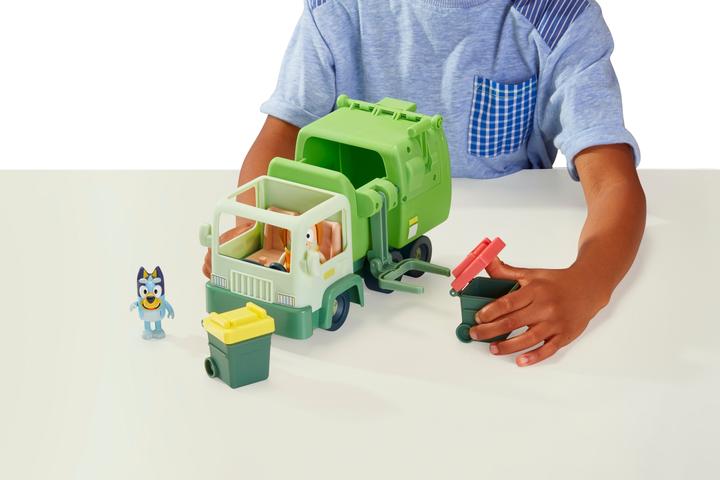 Actual product image Bluey Blueys Garbage Truck - (90123)