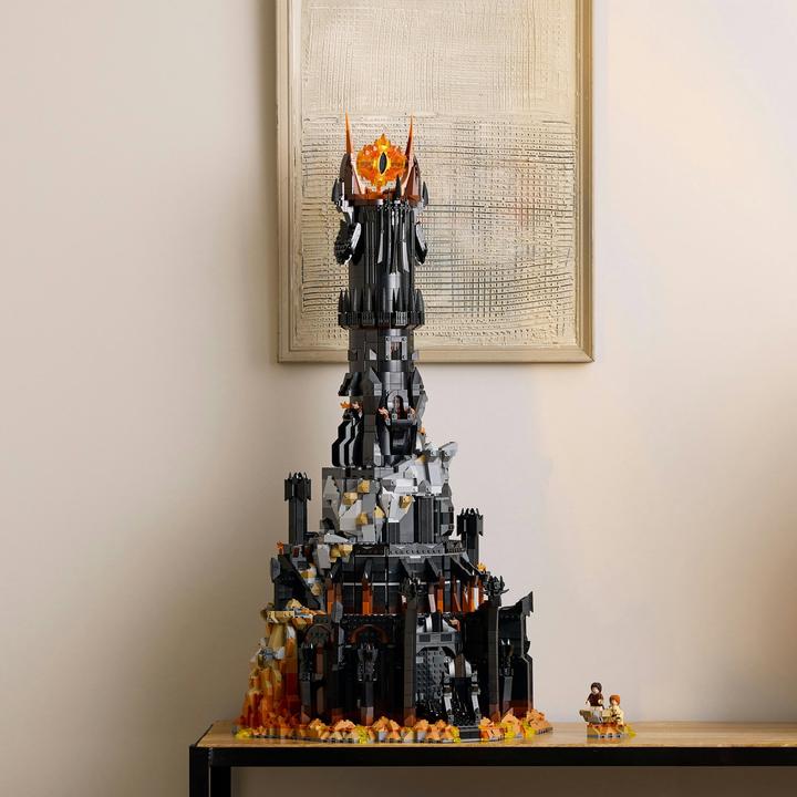 Immagine prodotto LEGO Il Signore degli Anelli: Barad-dûr (10333, LEGO Icons, Set LEGO rari)