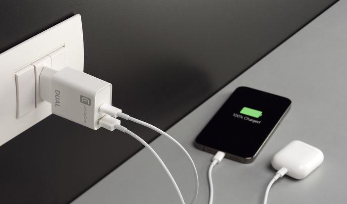 Actual product image Cellularline Dual Charger (15 W, 1 portion)