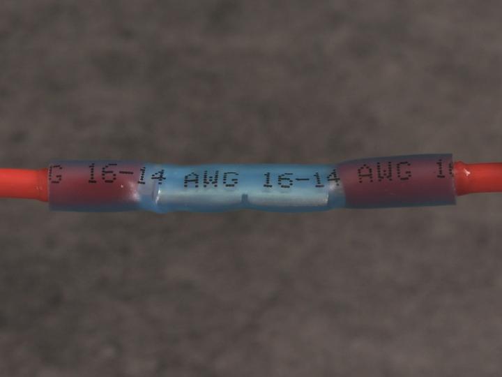 Actual product image Quadrios 22C467 Butt connector with heat shrink tubing 0.5 mm² 1.5 mm² Fully insulated Red 1 set