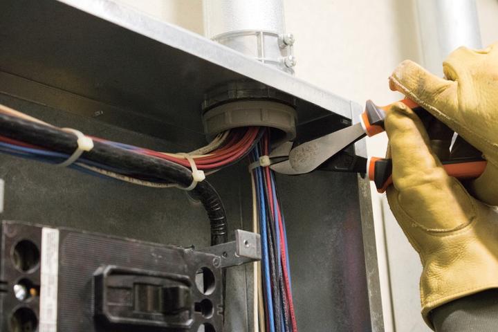 Image du produit Klein Tools Pince coupante (110 mm)