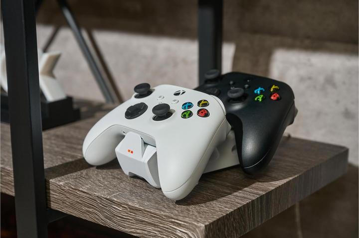 Produktbild PowerA The Charging Station is for XBOX Series X | S / One keypads (Xbox Series S, Xbox One S, Xbox Series X)