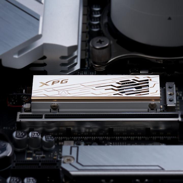 Actual product image Adata XPG MARS 980 Pro (2000 GB, M.2 2280)