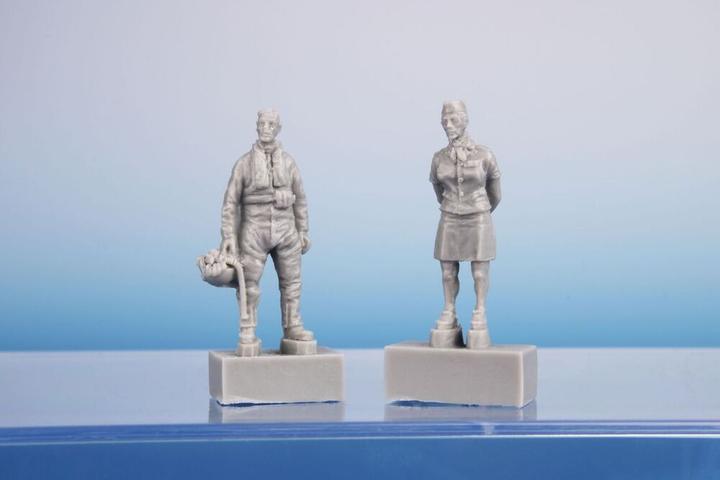 Actual product image CMK IAF Mirage IIICJ Pilot & Female Ground Crew