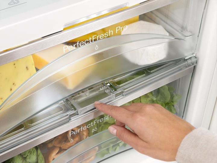 Produktbild Miele KFN 37692 iDE Re (248 l)