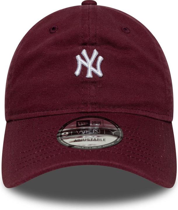 Actual product image New Era 9Twenty Casual Cap - Mini Logo New York Yankees Ruby