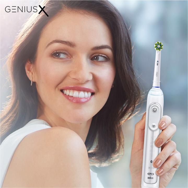 Immagine prodotto Oral-B Genius X Spazzolino elettrico bianco + custodia Traveal (Spazzolino oscillante)