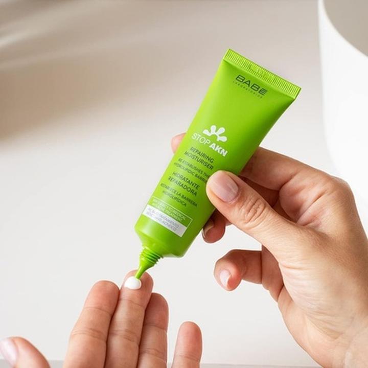 Actual product image Babé Laboratorios Stop Acne Moisturising Repairing Cream 50ml (50 ml)