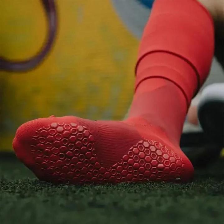 Image du produit NovoSoxx Fussballstulpen und Socken Grösse 42-47 Rot Set Tubxx und GripSoxx (42 - 47)