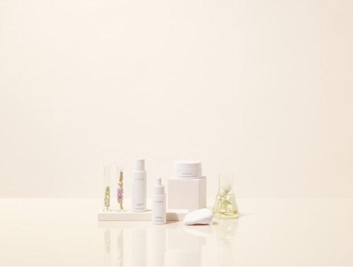 Actual product image Yuzen Extra Nourishing Essence (50 ml)