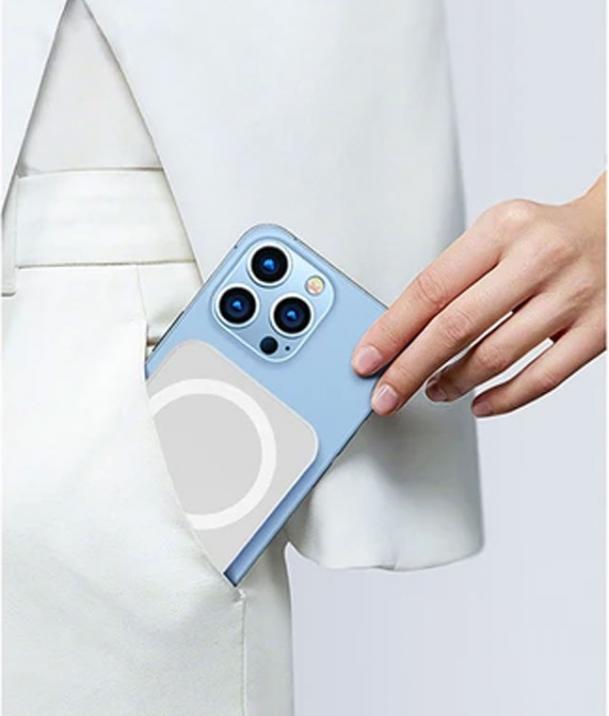 Image du produit Remax Usion Series PD 20W Magnetic Wireless Fast Charging Power Bank 10000mAh RPP-65 (10000 mAh, 37 Wh)