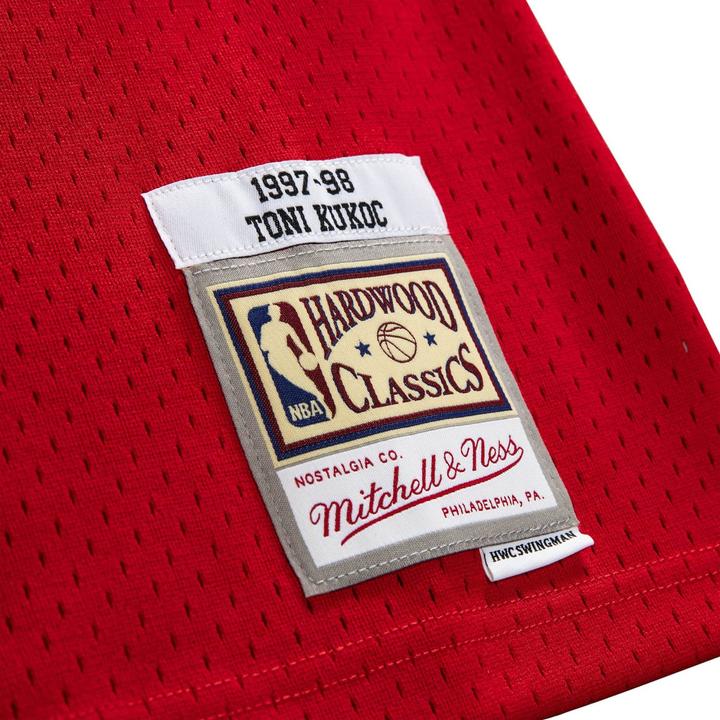 Actual product image Mitchell & Ness Swingman Mesh Jersey Chicago Bulls 1997-98 Toni Kukoc - XXL (XXL)