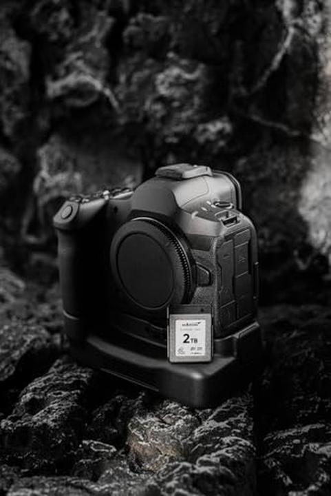 Actual product image Exascend Element Pro 256GB (Cfexpress B) (256 GB, CFexpress type B)