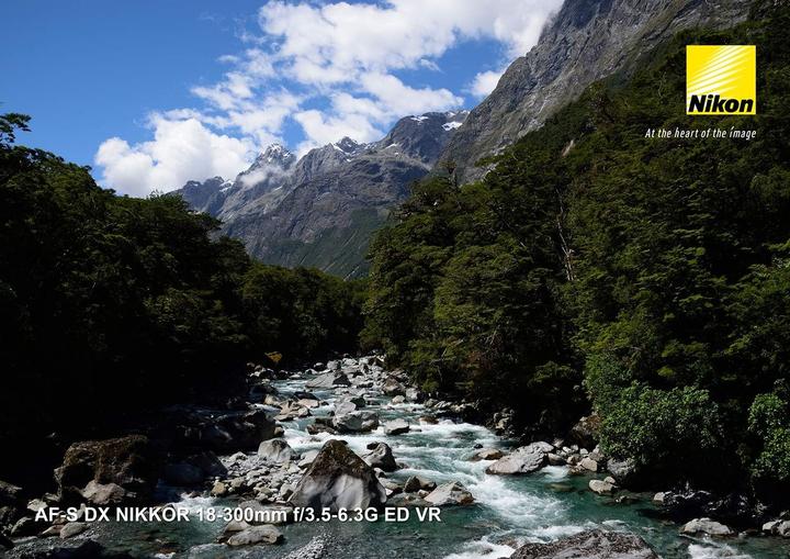 Produktbild Nikon AF-S Nikkor 18-300mm f/3.5-6.3G ED DX VR (Nikon F, APS-C / DX)