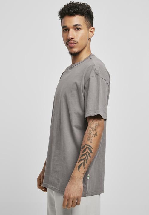Actual product image Urban Classics Organic Basic Tee (L)