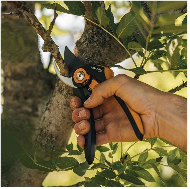Actual product image Fiskars Bypass - pruning shears 'P541 SingleStep