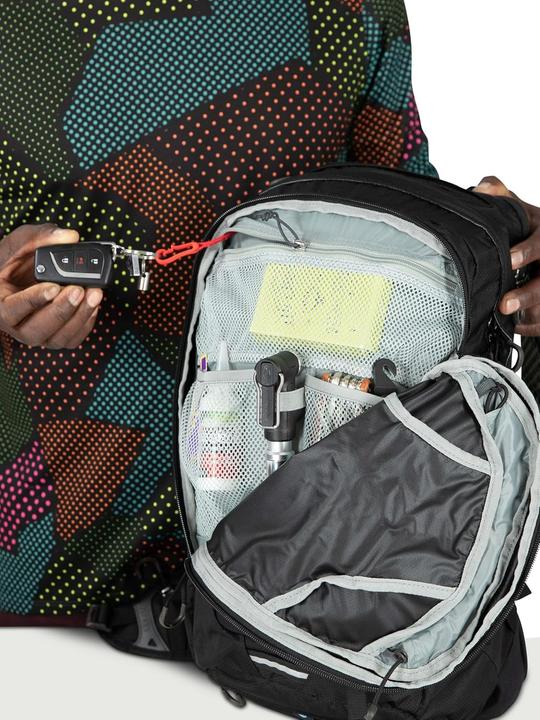 Actual product image Osprey Syncro Biking Backpack with Reservoir (20 l)