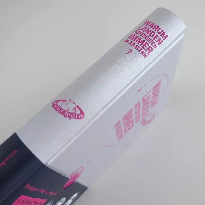 Produktbild Warum landen Asteroiden immer in Kratern? (Deutsch, Science Busters, Martin Puntigam, Florian Freistetter, 2017)