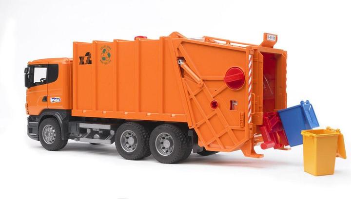 Actual product image Bruder Scania R-series refuse truck