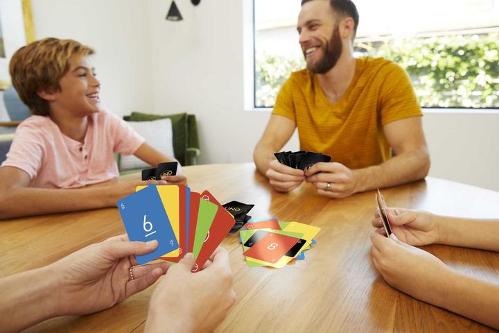 Actual product image Mattel Games UNO card game (English)