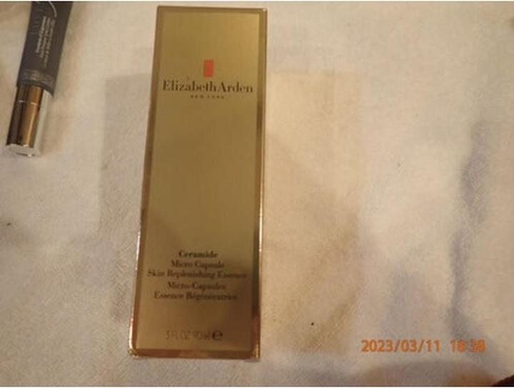 Produktbild Elizabeth Arden Gel Ceramide Lift & Firm Sculpting Gel 50 ml (Körpermilch, 50 ml)