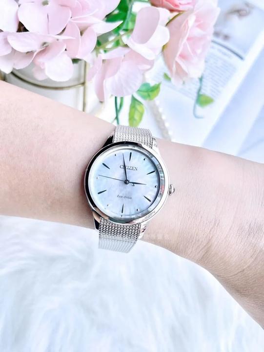 Produktbild Citizen EM1150-86D (Analoguhr, 32 mm)