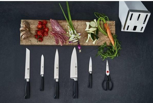 Actual product image Zwilling Four star knife block