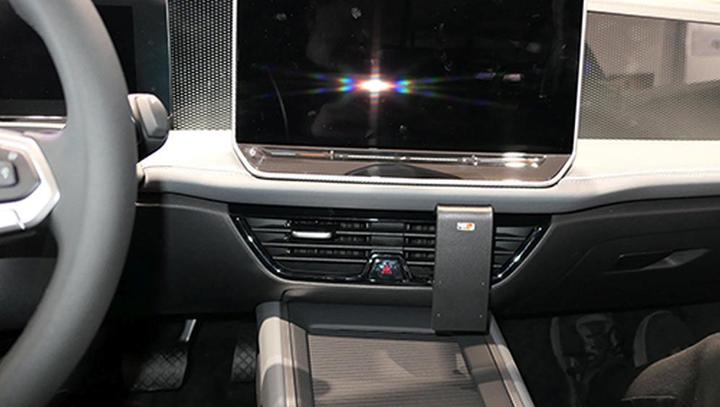 Actual product image Brodit ProClip Volkswagen Passat year 24