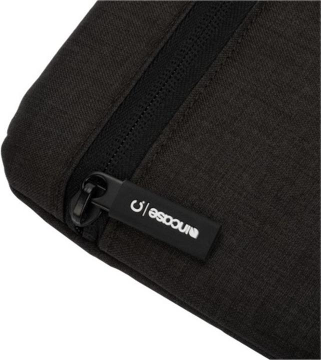 Actual product image Incase Carry Zip (15", Universal)