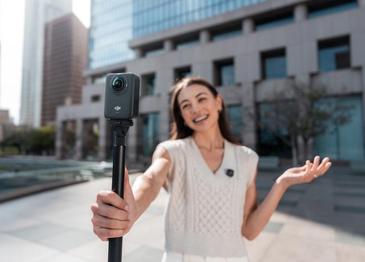 Produktbild DJI Osmo 360 Standard Combo (30p, WLAN, Bluetooth)