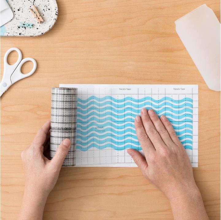 Actual product image Cricut Transfer Film Transfertape Joy 13.9 x 304.8 cm, Transparent