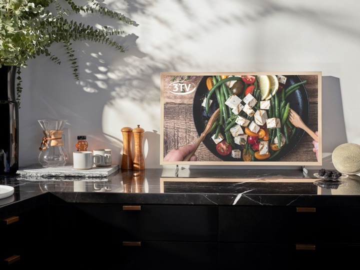 Actual product image Samsung The Frame QE32LS03T (32", QLED, Full HD, 2021)