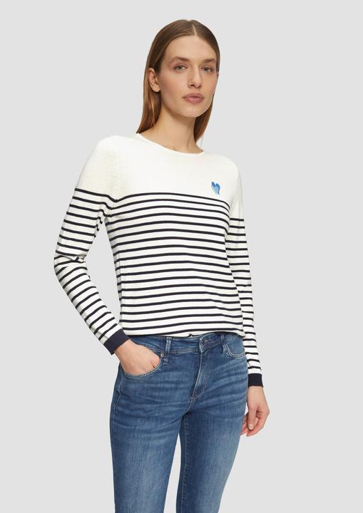 Actual product image S.Oliver Strickpullover Strickpullover mit Herz-Stickerei (48)