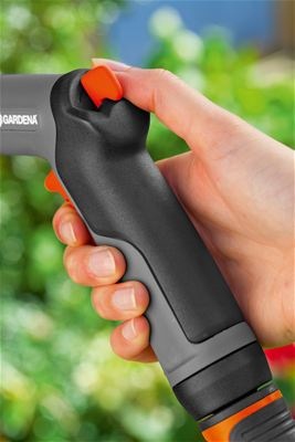 Actual product image Gardena Classic cleaning syringe