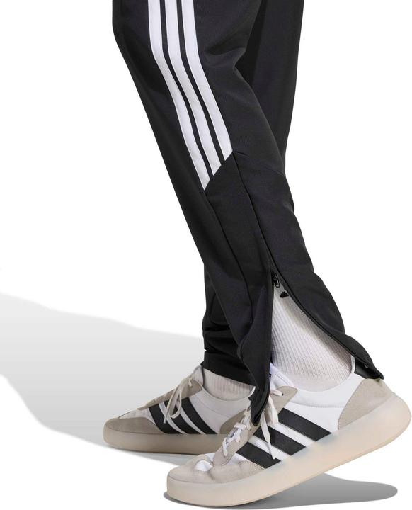 Actual product image Adidas Tiro26L Pre Pnt - black/white (S)