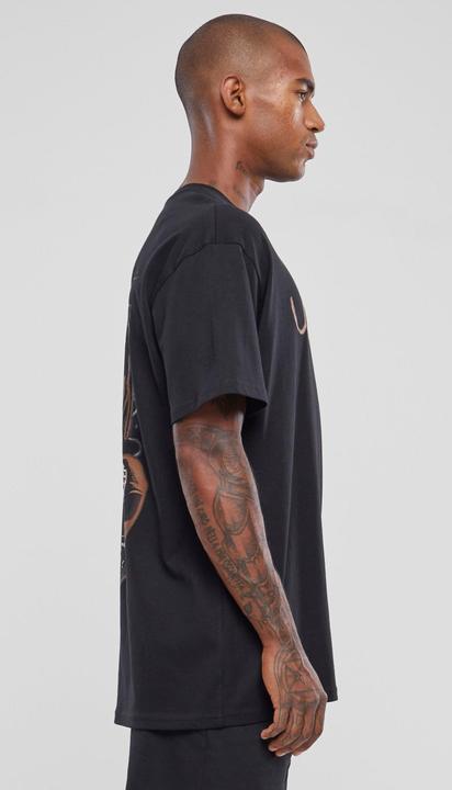 Actual product image Urban Classics Giza Oversize Tee - 119367 (L)