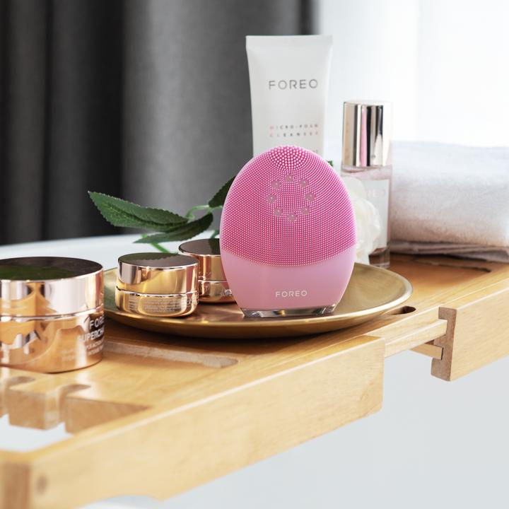 Actual product image Foreo LUNA 4 plus Normal Skin