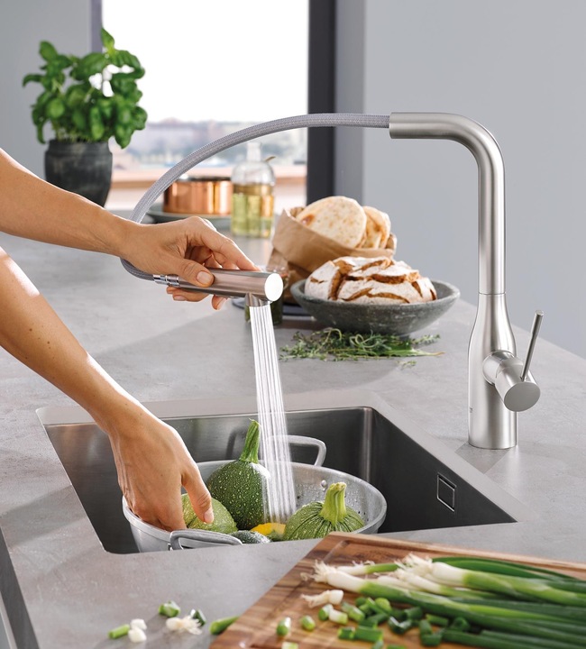 Actual product image Grohe Essence single-lever sink mixer