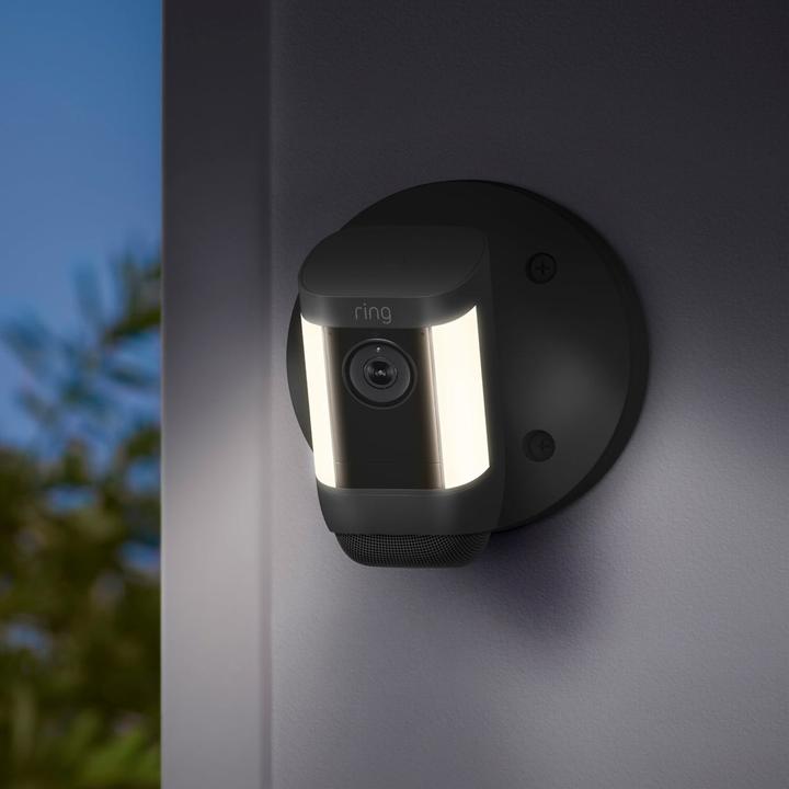 Produktbild Ring Spotlight Cam Pro (1920 x 1080 Pixels)