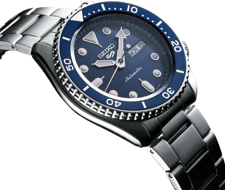 Actual product image Seiko 5 Sports (Analogue wristwatch, 43 mm)